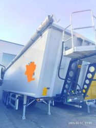 Wielton Bulk Master 3-Achs-Kippsattelauflieger mit Alu Kastenmulde und absenken „Schwanenhals“ Rahmen mit Ladevolumen 51m3