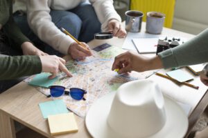 Team bei der Tourenplanung: Tourenplanung optimieren mit KI und Software