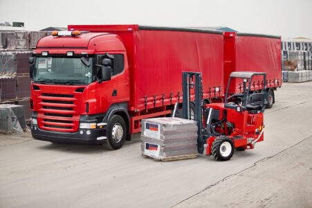 Portable Forklift Offloading Shipment
