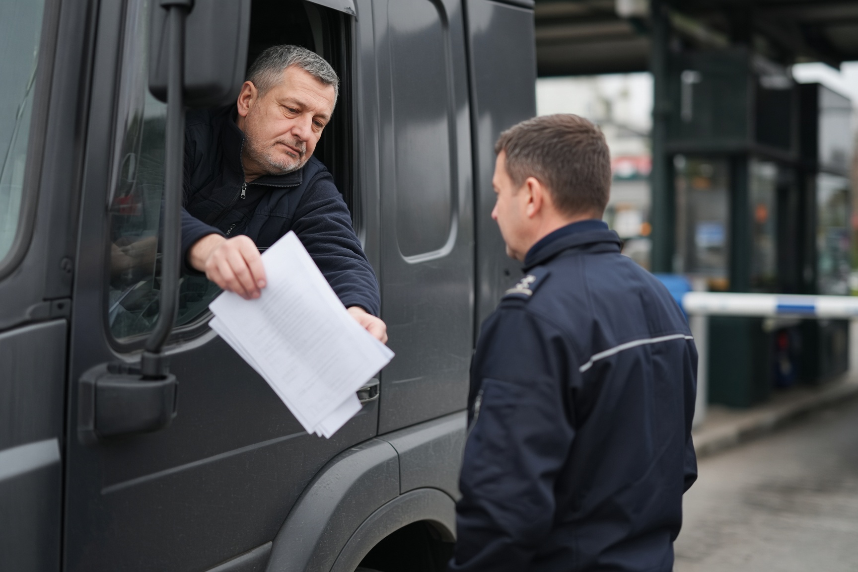 Lkw bei einer Straßenkontrolle